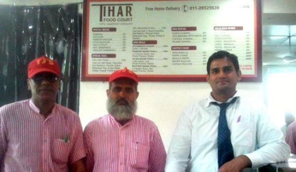 印度囚犯餐厅开业 服务员全是服刑杀人犯（组图）