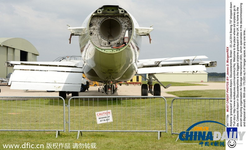 探访英国最大飞机“墓地” 已经拆除近550架飞机
