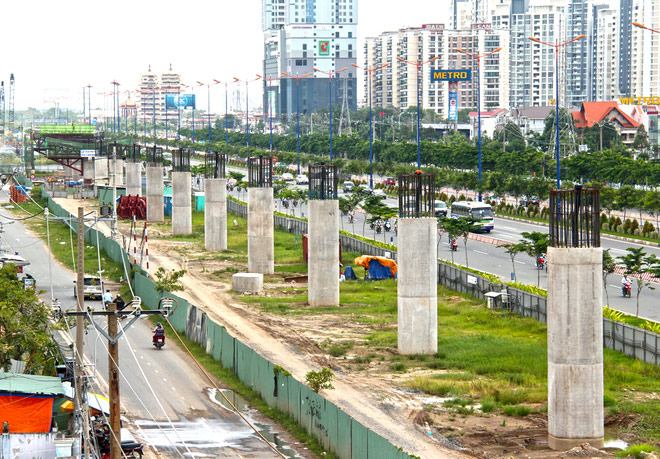越南第一条城铁雏形渐现 胡志明市多地变施工现场