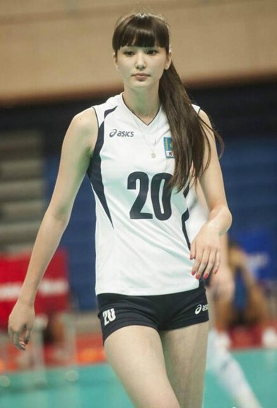 泰媒：哈萨克长腿排球美少女有望到泰国打球