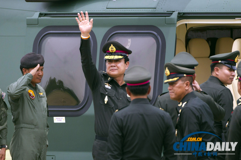泰国陆军司令巴育当选临时总理 视察第21步兵团