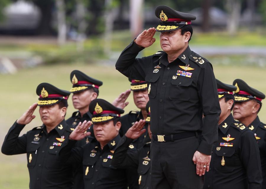 泰国陆军司令巴育当选总理 称只想国家向前迈进