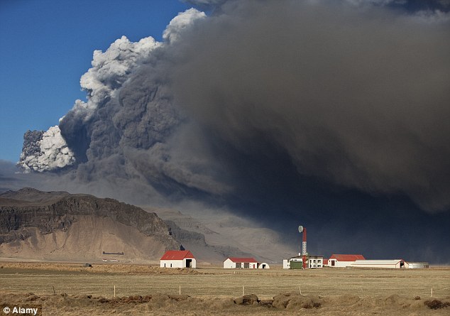 冰岛最大火山或将喷发 当局发布橙色航空预警