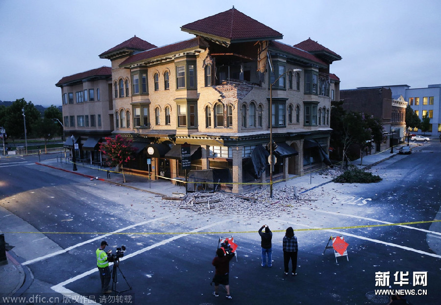 旧金山震后余震达60余次 已致120伤
