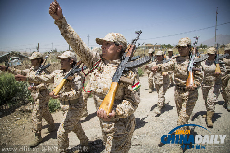 探访伊库尔德武装女兵训练基地 上阵杀敌巾帼不让须眉