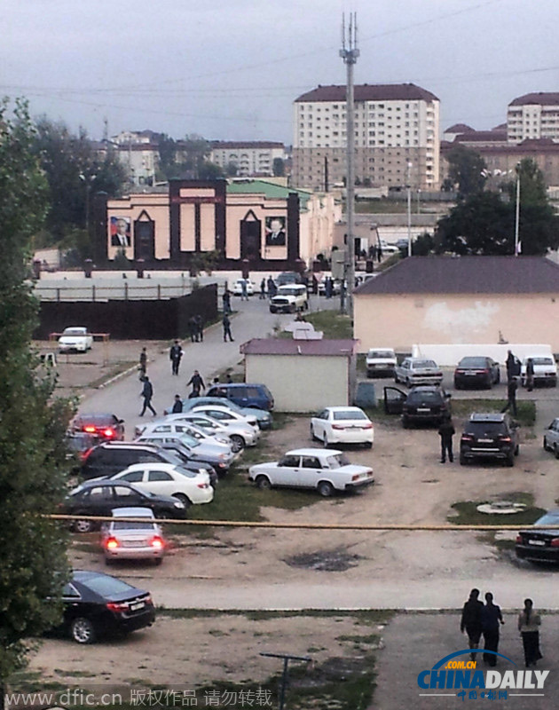 车臣首府发生自杀式炸弹袭击 5名警察死亡