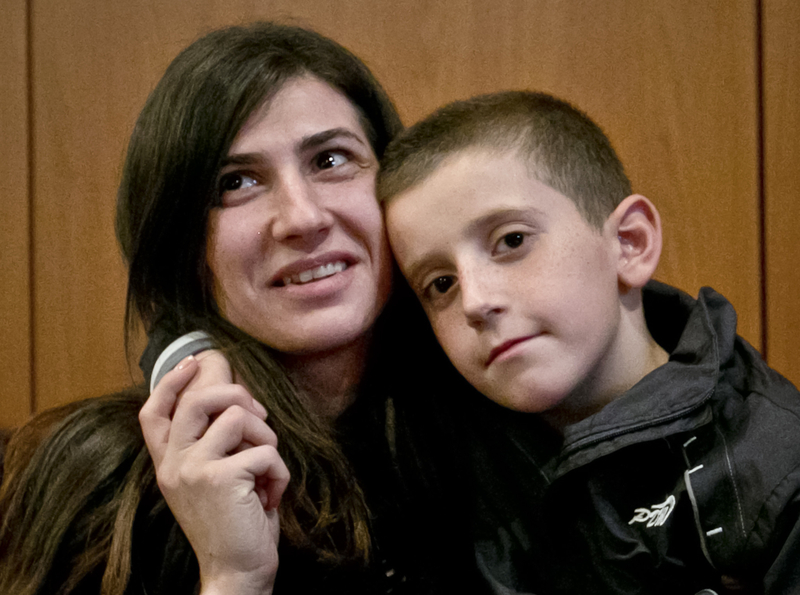 科索沃8岁男孩逃离圣战父亲魔爪