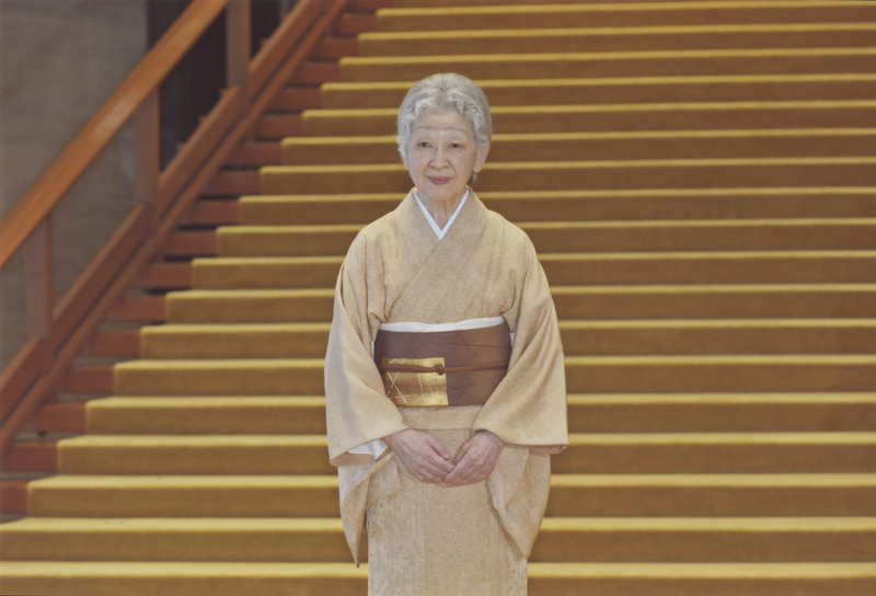日本宫内厅公布皇后“私房照”