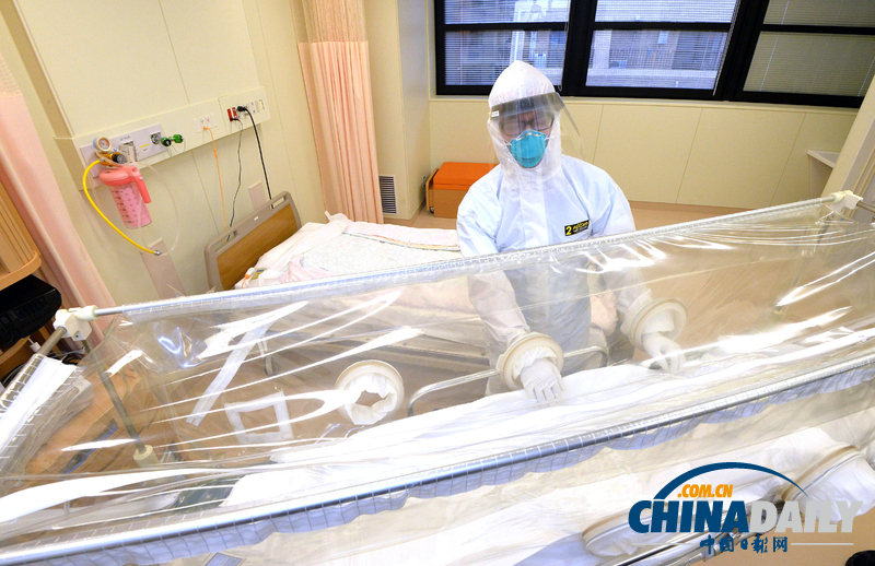 日本东京医院进行埃博拉病人转移演练