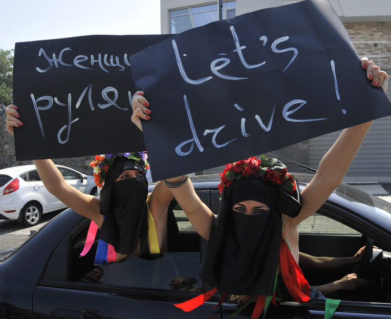 沙特女性争取开车权 迎来互联网“胜利”