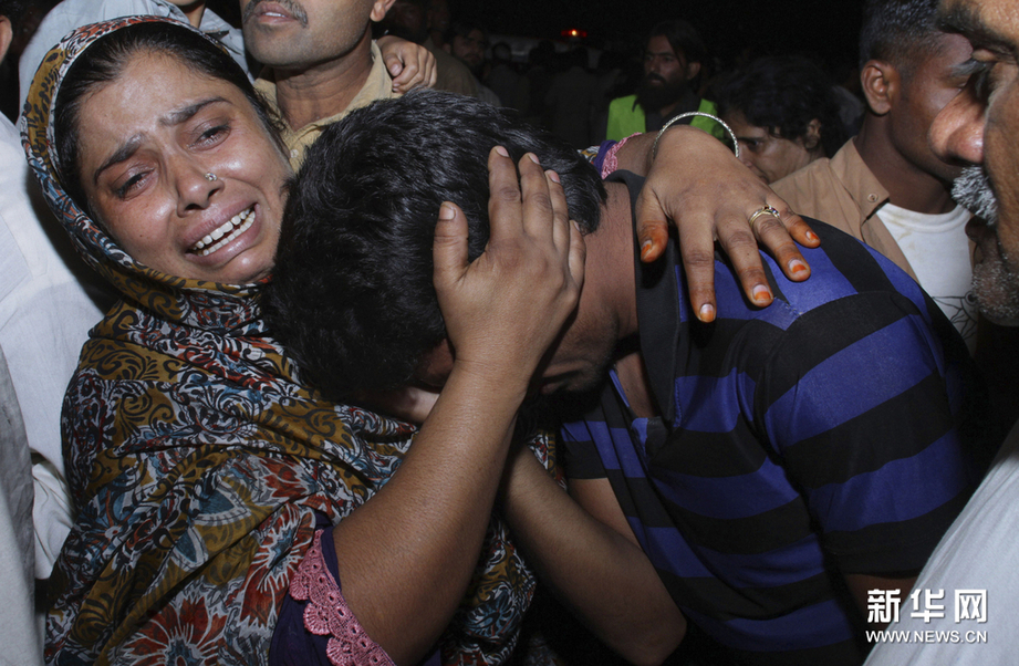 巴基斯坦拉合尔自杀式袭击致死人数上升至55人(组图)