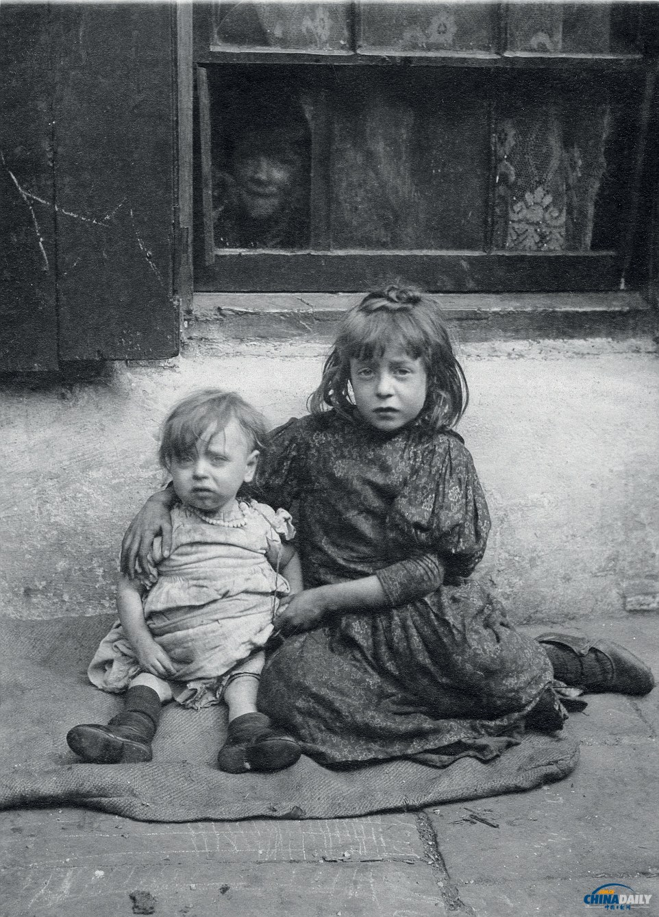 英维多利亚时期街头流浪孩童的真实写照