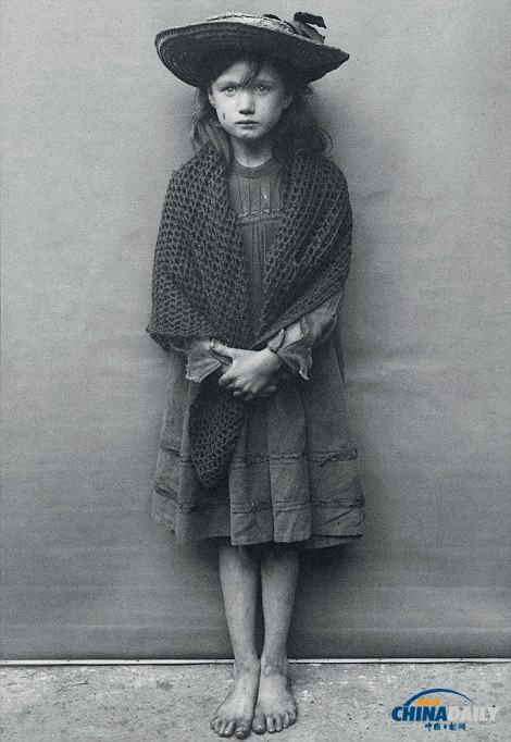 英维多利亚时期街头流浪孩童的真实写照