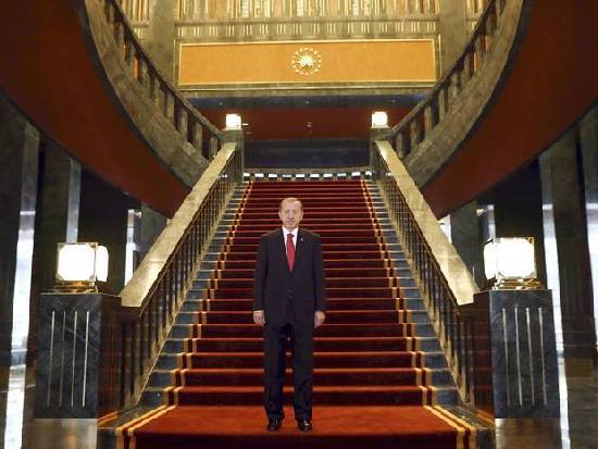 土总统打造世界最大豪华官邸耗资6亿美元引争议