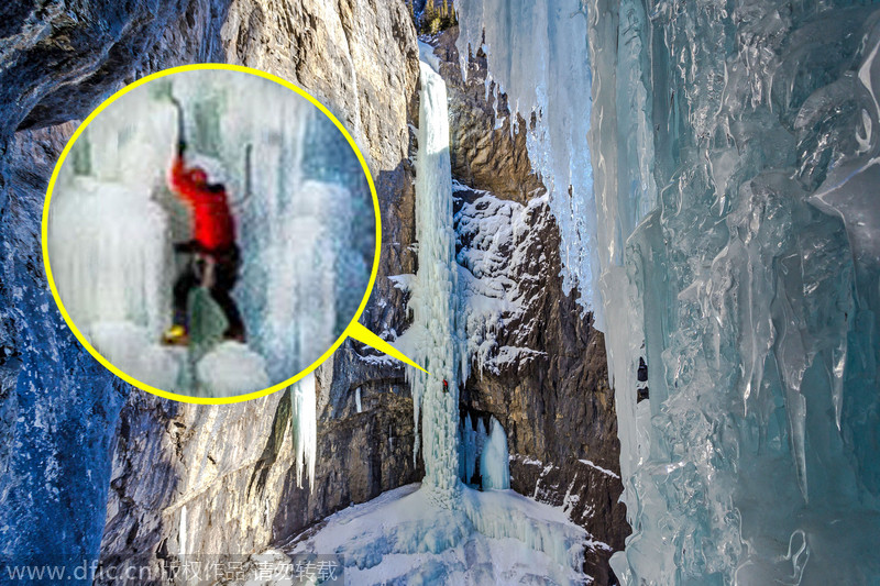两名勇士攀登加拿大冰冻瀑布挑战极限