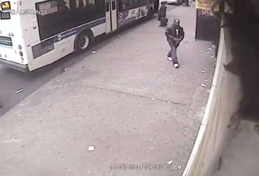 华裔男子纽约地铁站被人推落轨道遭碾毙