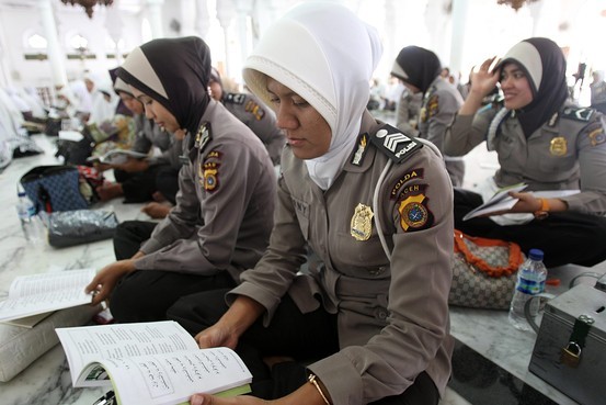 印尼女警招募需做处女测试  遭人权组织狠批