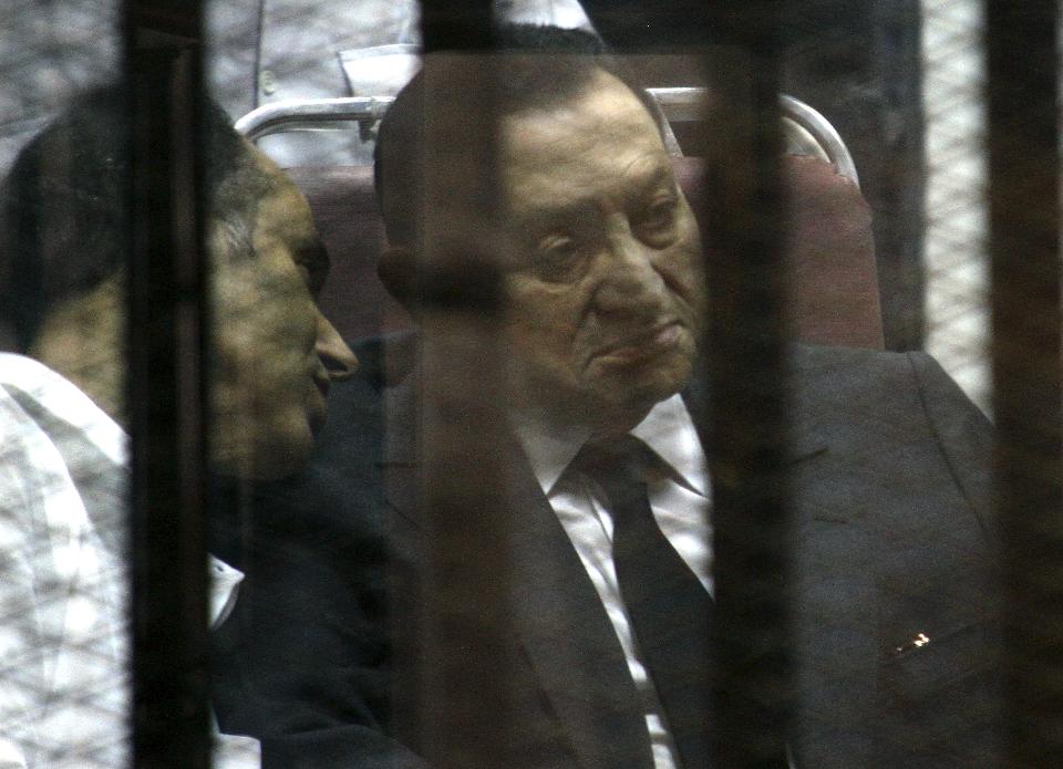 埃及法院判决穆巴拉克谋杀示威者案无罪