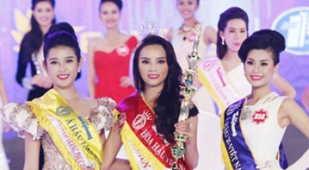 2014年越南选美小姐出炉 18岁大一女生摘冠