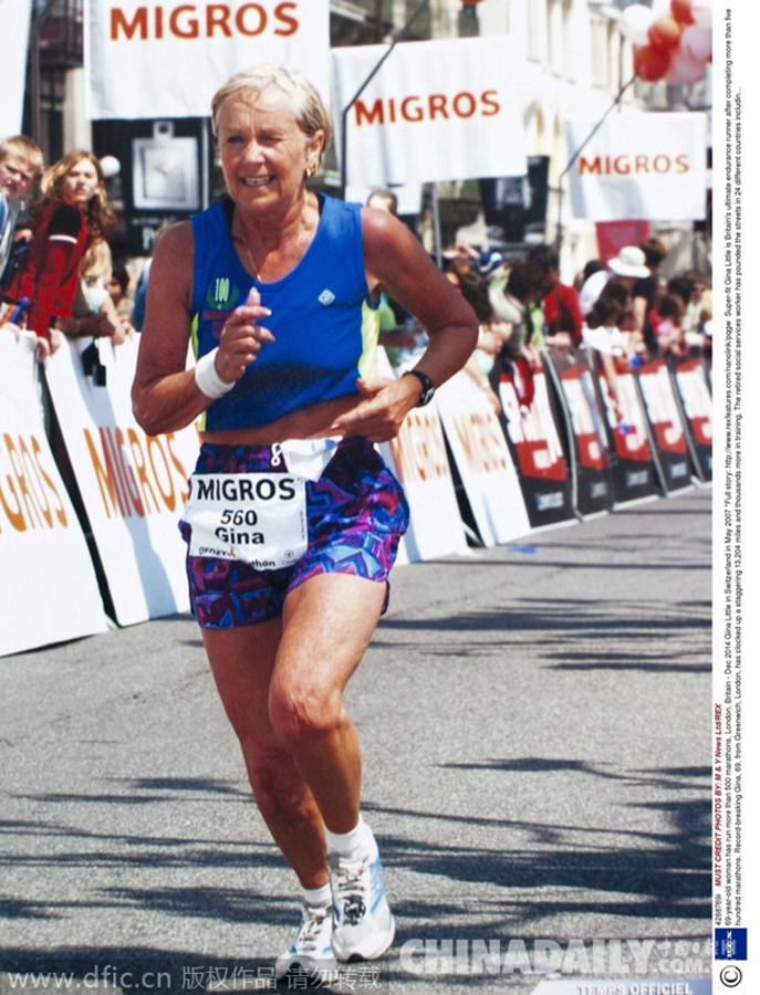 奔跑人生:英69岁老妇跑过500多场马拉松 <BR>
