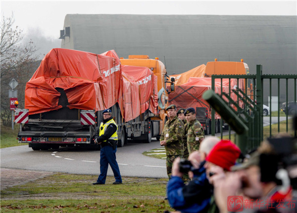 马航MH17航班残骸运抵荷兰