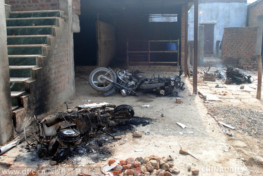 印度博帕尔发生暴力事件 致25人伤约30座房屋被焚