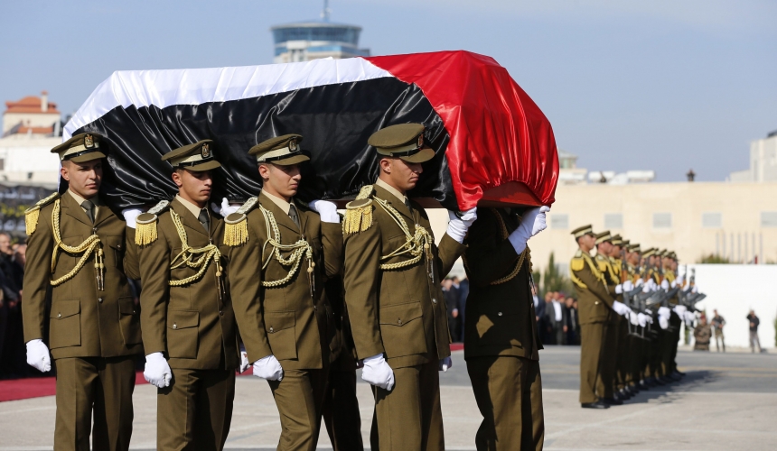 巴勒斯坦为遇难内阁部长举行国葬