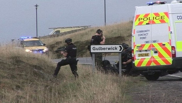 苏格兰青年持枪瞄准警方被秒毙