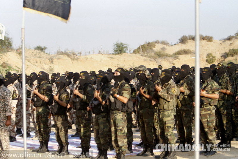 巴勒斯坦伊斯兰圣战组织武装举行军演 展现强大实力