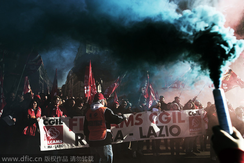 意大利全国罢工抗议劳动市场改革