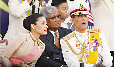泰国王储妃放弃王室头衔 已获国王准许