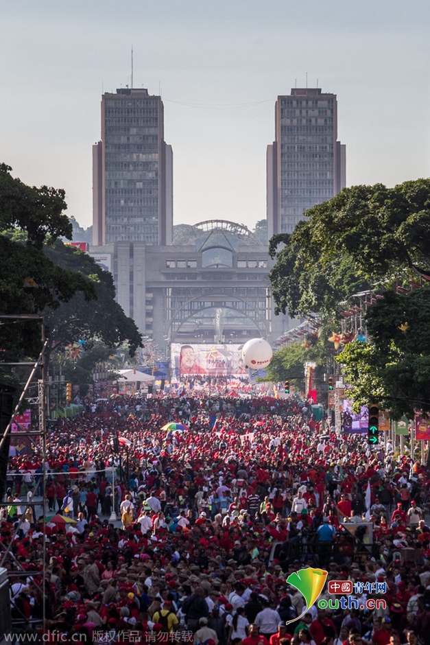 委内瑞拉爆发大游行反美 总统马杜罗参加[3]