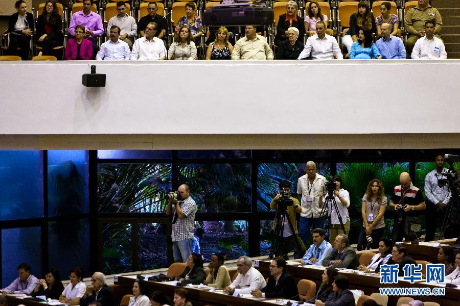 “古巴五人”出席全国人民政权代表大会闭幕式