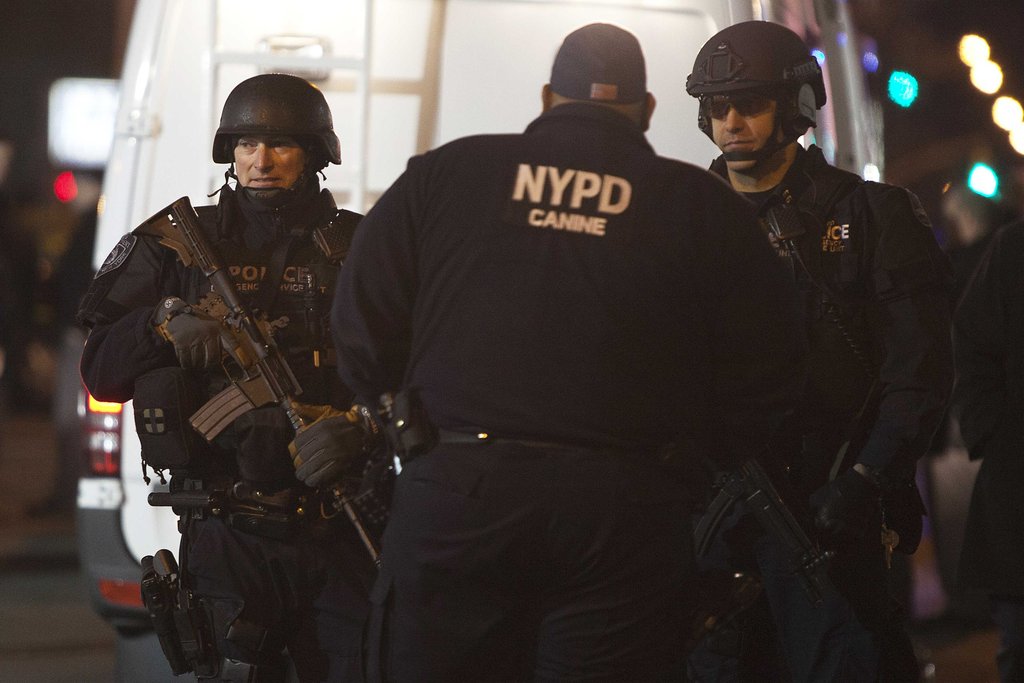 纽约两名警察遭伏击身亡 枪手或为蓄意复仇