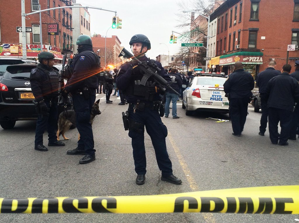 纽约两名警察遭伏击身亡 枪手或为蓄意复仇