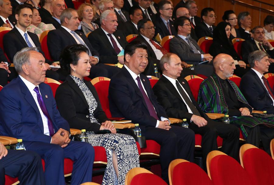 2014年中国外交：全面进取丰收之年