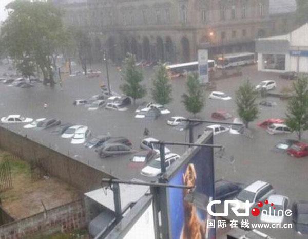 乌拉圭首都遭遇50年来最大暴雨
