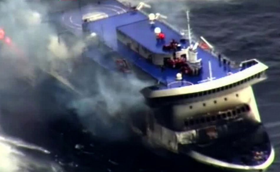 航拍意大利渡轮起火现场 证实没有中国公民
