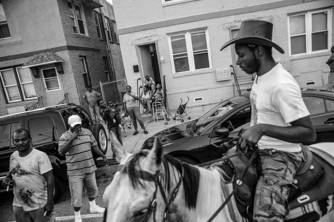 图片故事：马背上的费城少年