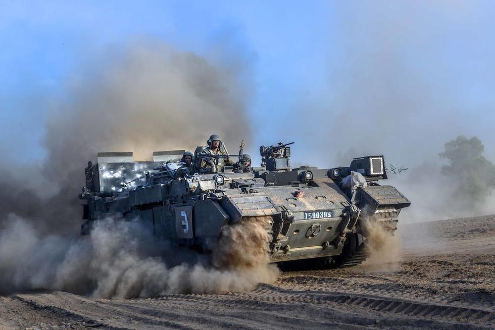 以色列军将装甲防护战车亮相
