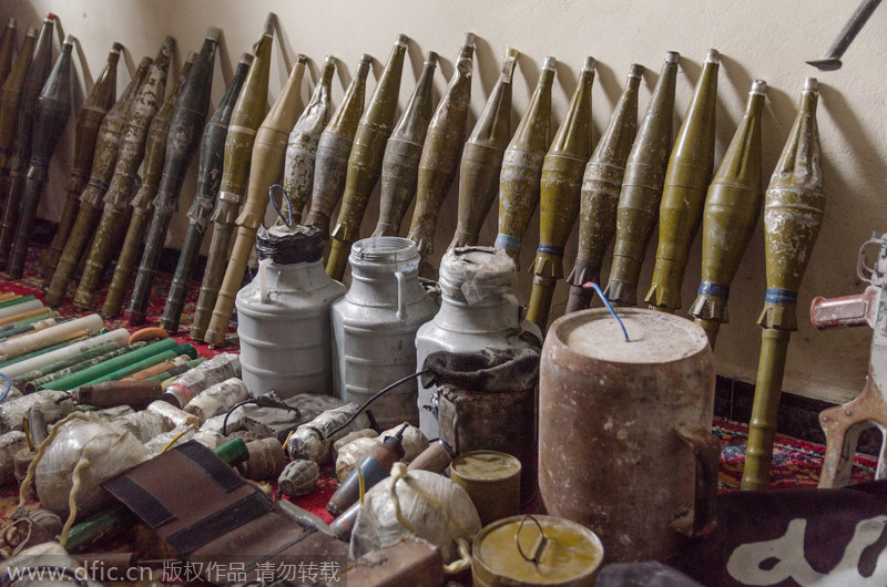 库尔德工人党武装缴获大量极端组织遗留武器