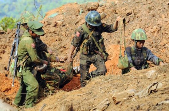 缅北战事升级 数百中国人被困战区