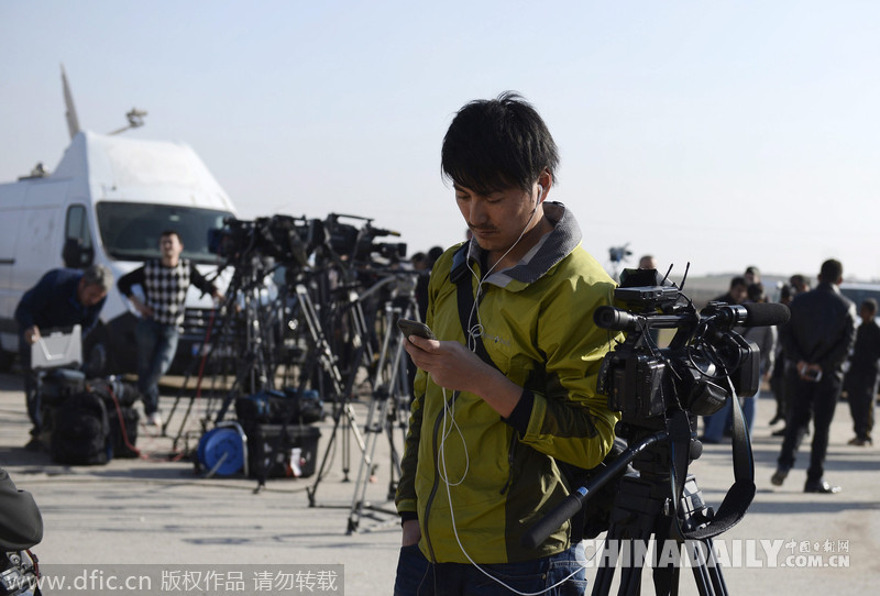 日本记者于土叙边境报道人质事件途中遭遇车祸身亡