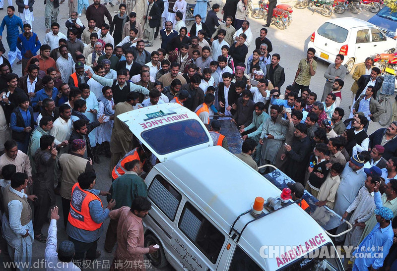巴基斯坦清真寺遇袭至少54人死