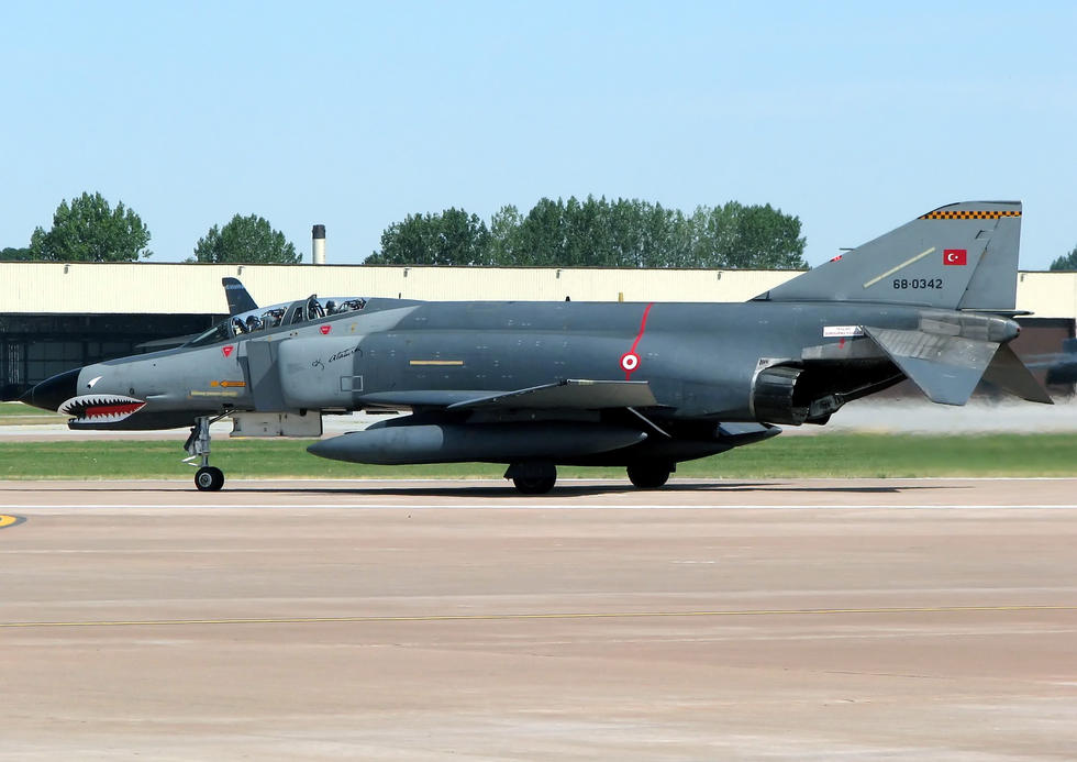 组图：土耳其2架战机相撞坠毁 4名飞行员遇难