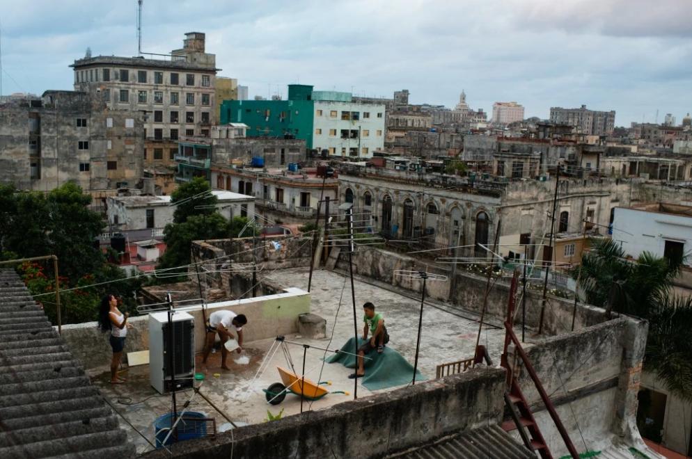 古巴天台上的生活