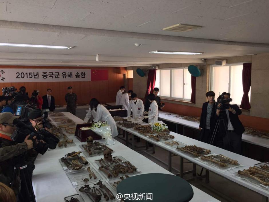 中国志愿军遗骸入殓仪式在韩国举行