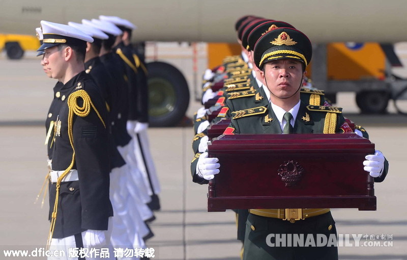 中韩举行68具中国志愿军遗骸交接仪式（组图）