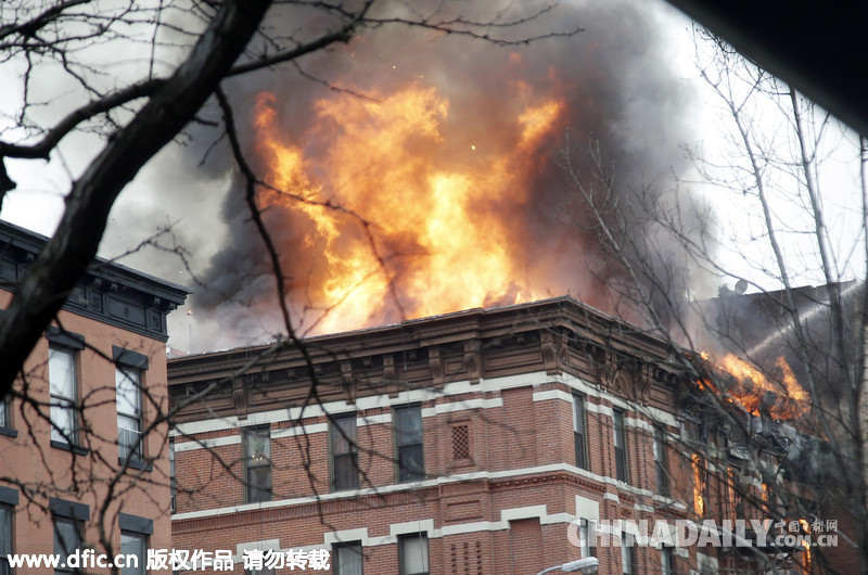 纽约一建筑天然气爆炸引火灾 事发前安全评估不合格
