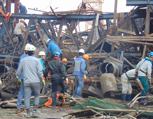 越南发生坍塌事故 韩国施工方48名工作人员暂缓离境